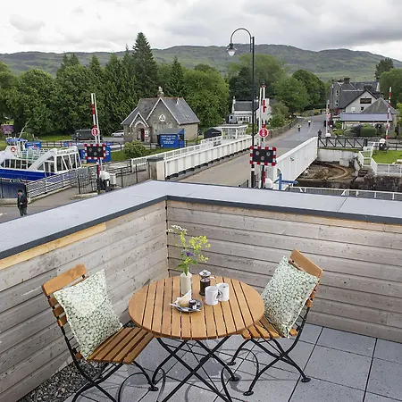 Lock Chambers, Caledonian Canal Centre-3