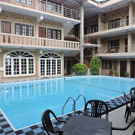Oasis Beach Resort-2