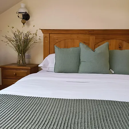 The Gwaelod Y Garth Inn-2