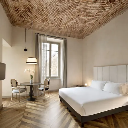 Opera35 Boutique Hotel-3