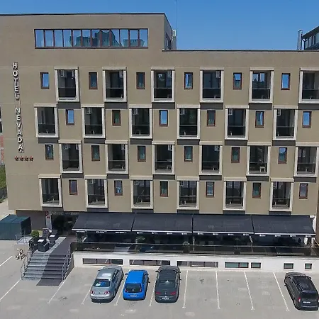 Hotel Nevada-2