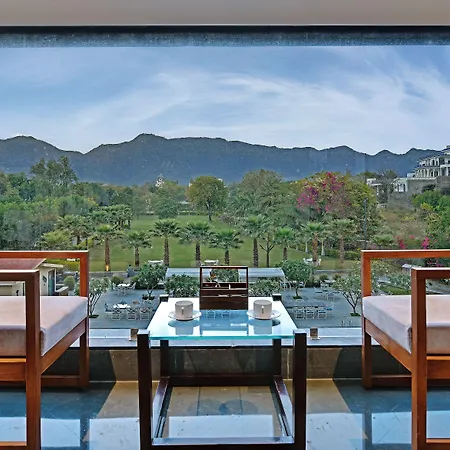Villa Le Palms Resort & Spa-3