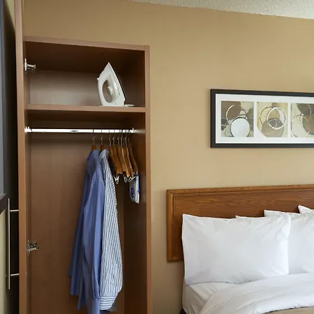 Clarion Pointe Campbellton-3
