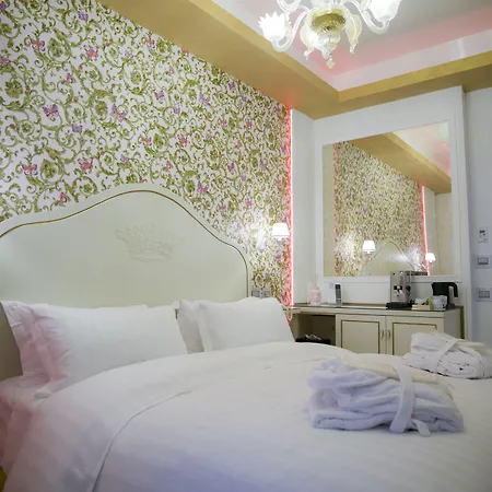Leucosya Luxury Rooms-2