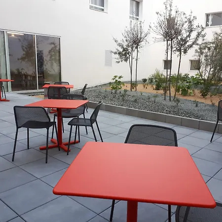 Appart-Hotel Mer&Golf City Ile de Nantes-3