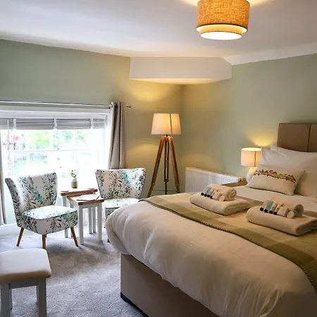 Bridgeside Rooms-2