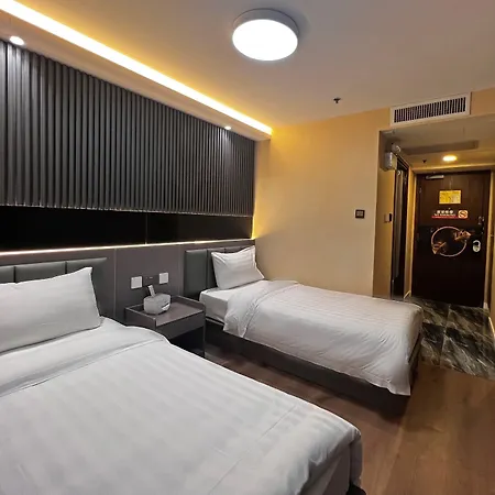 Hennessy Hotel-3