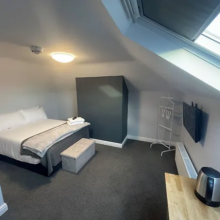 Arlan House, Central Basingstoke Hotel-3