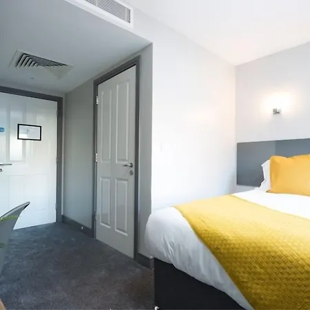 Bank Square Town House-2