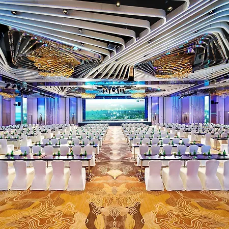 Regala Skycity Hotel By Regal Hotels-2