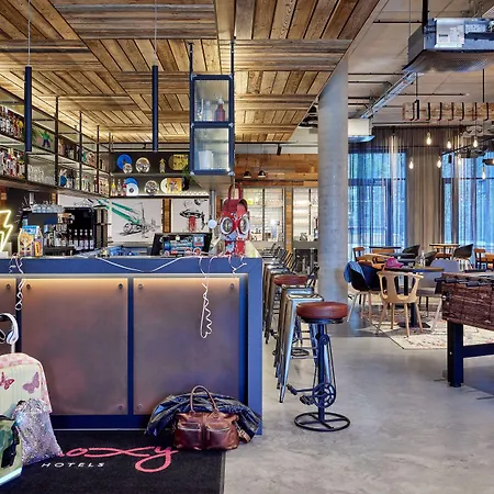 Moxy Cologne Muelheim-3
