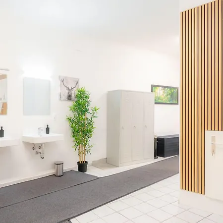 Robin Wood Capsule Hostel-3