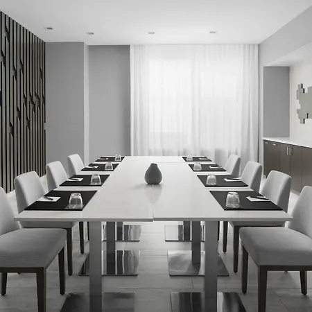 Ac Hotel By Marriott Miami Dadeland-3