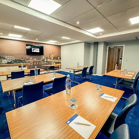 Holiday Inn Express London Stratford By Ihg-2
