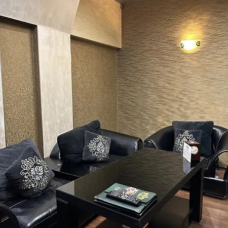 Hotel Roma & Tours-3