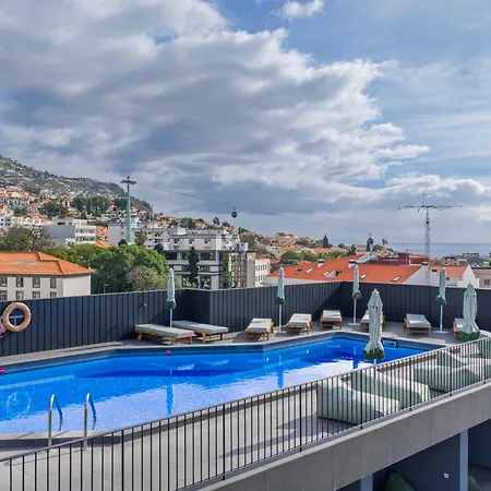 The Editory Garden Carmo Funchal-2