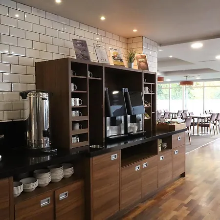 Park Inn By Radisson Birmingham Walsall-2