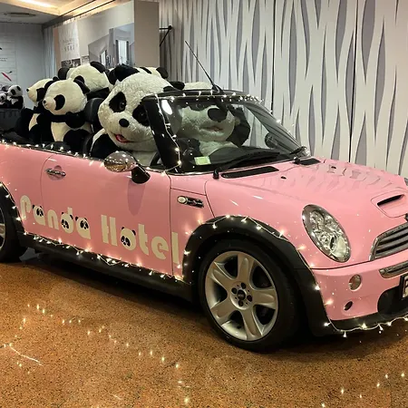 Panda Hotel-2