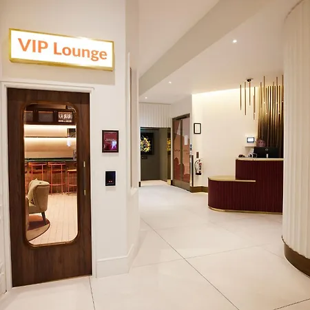 The Cumberland, London-2