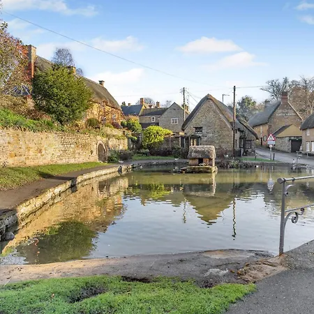 Banbury Wroxton House Hotel-3