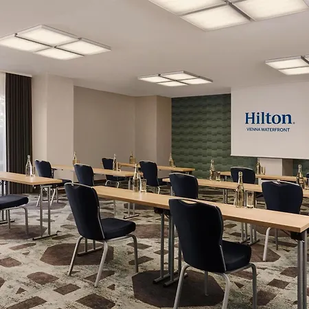 Hilton Vienna Waterfront-3
