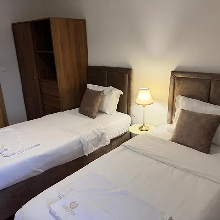 Elegant Lux Hotel-3