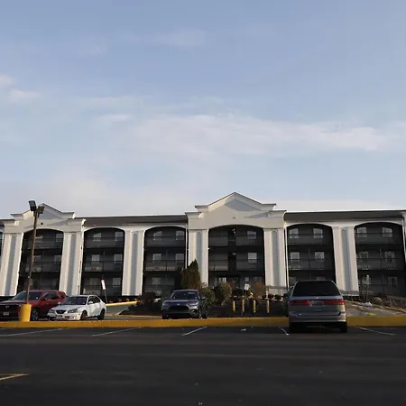 Traveiodge By Wyndham Parsippany-2