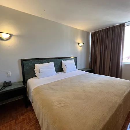 Hotel Universo-3