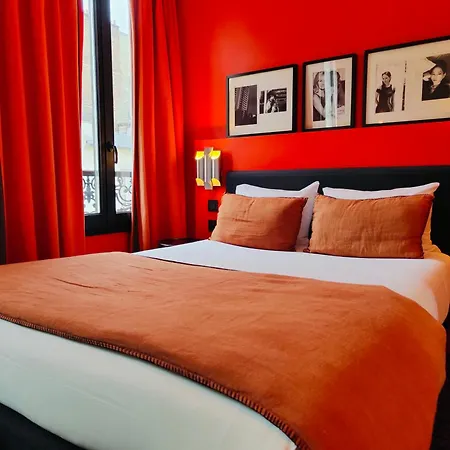 Hotel Noir-3