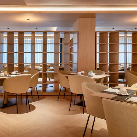 Ac Hotel Atocha By Marriott-3