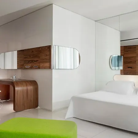 I-Suite Hotel-3