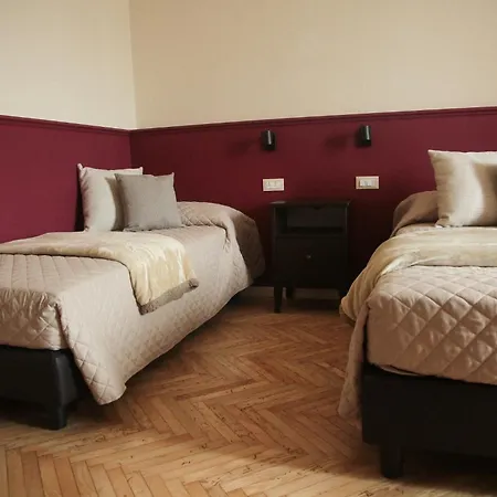 Albergo Garisenda Con Terrazza Panoramica Sulle Due Torri-2