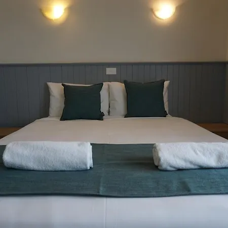 Central Motel Port Fairy-3