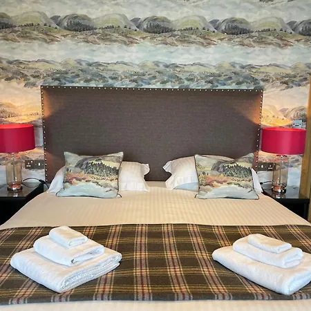 Clan Macduff Hotel-2