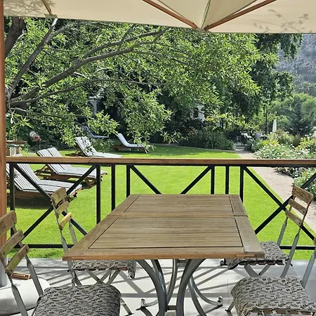 Montagu Vines Guesthouse-2