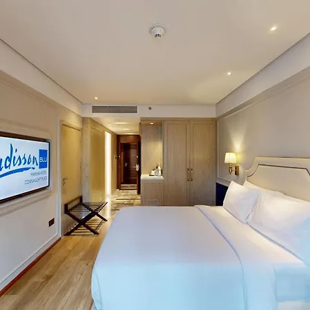 Radisson Blu Marina Hotel Connaught Place-3