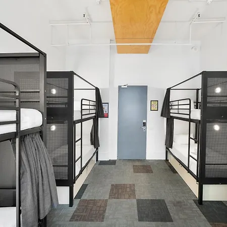 Yha Melbourne Central-2