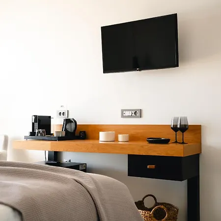 Batis Aero Beachfront Wellbeing Hotel-3