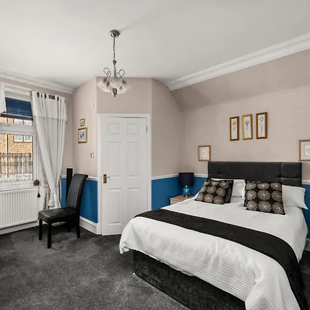 Ashley House-3