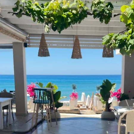 Romantic Palace Beach Apartments-2