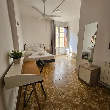 Youth Hostel - Central And Basic Drassanes-2