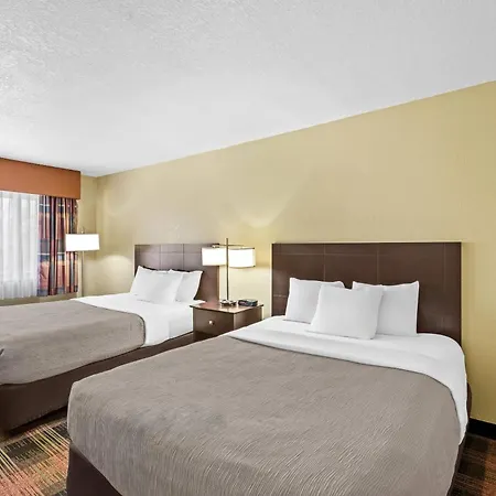 Quality Inn & Suites Des Moines Airport-2