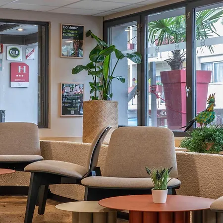 B&B Hotel Lourdes Centre Gare 3 Etoiles-3