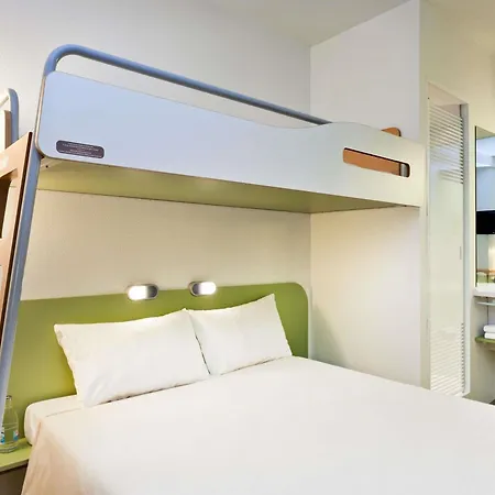Ibis Budget Zurich City West-2
