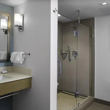 Hilton Garden Inn Miami South Beach-2