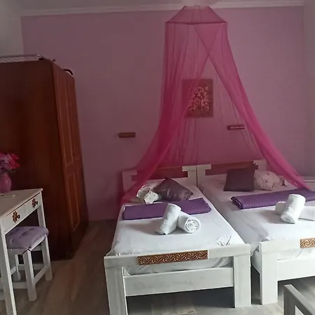Sofia Margarita'S Rooms-3