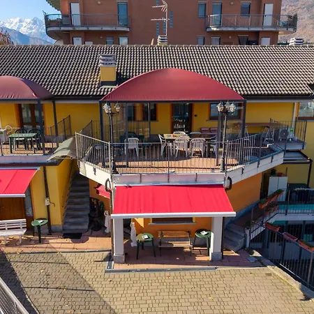 La Casa Del Grillo 1-3