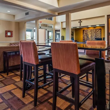 Baymont By Wyndham Lubbock-2