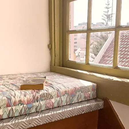 Lisbon Calling Rooms & Studio-3