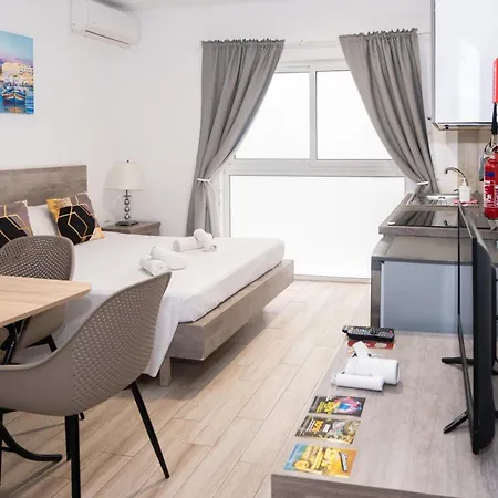 Napoli Suites Studios Aparthotel-3